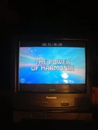 María José Estévez doblando el episodio 110, el 16 de octubre de 2012