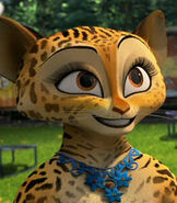 Gia en Madagascar 3: Los fugitivos.