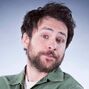 Charlie Kelly en It's Always Sunny in Philadelphia (temp. 14ª-).