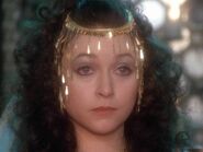 Guinevere (Cherie Lunghi) en la película de Excalibur.