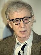 Ha doblado a Woody Allen en muchos de sus clásicos.