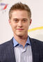 Voz recurrente de Lucas Grabeel.