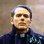 Padre joseph dyer tese.png (228 kB) Padre Joseph Dyer en la versión extendida de El exorcista.