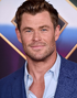 Es la voz habitual de Chris Hemsworth.