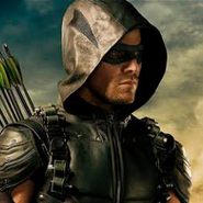 Oliver Queen / Flecha Verde (1ª voz) en el Universo Televisivo de DC Comics, en varias adaptaciones animadas y videojuegos, otro de sus personajes más conocidos.