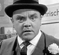 C.R. "Mac" MacNamara (James Cagney) en Uno, dos, tres.