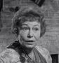 Isabelle Steers (Thelma Ritter) en Los inadaptados.