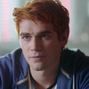 Archie Andrews (2ª voz) en Riverdale.