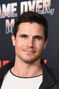 Robbie Amell 2018