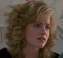 Chris Parker (Elisabeth Shue) en Aventuras de una niñera (redoblaje).