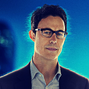 Interpreta al actor Tom Cavanagh en todos sus personajes de el Universo Televisivo de DC Comics.