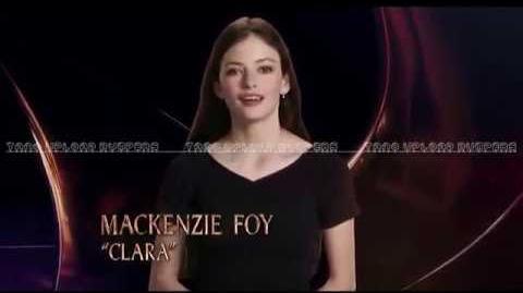 El Cascanueces y los cuatro reinos - Mackenzie Foy - Español Latino