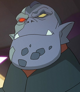 Comandante Branko (1ª voz) en Voltron: El defensor legendario.