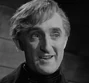 H. Driffold Cosgood (Ron Moody) en El peor de los crímenes