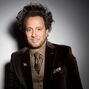 Giorgio Tsoukalos (2ª voz) en Alienígenas ancestrales.