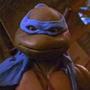 Leonardo en el doblaje original de Las Tortugas Ninja II: El Secreto del Ooze.