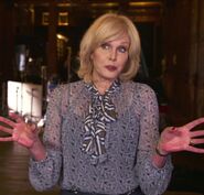 Felicity Fanshawe (Joanna Lumley) en Paddington 2 (Doblaje Venezolano)