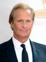 Voz recurrente Jeff Daniels.