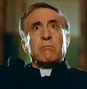 Padre Adelfio (Leopoldo Trieste) en Cinema Paradiso (primer redoblaje).