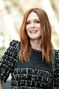 También ha doblado frecuentemente a Julianne Moore.