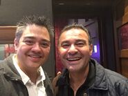 Dia4Foto24DBZLRFMarioCasteñeda.jpg (87 kB) Foto Nº 24. Con Mario Castañeda, voz de Goku.