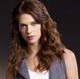 Alexandra "Alex" Udinov (2ª voz) en Nikita.