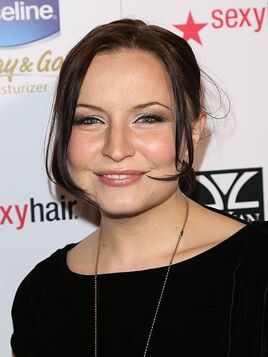 Lindsey Haun 2013