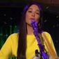KaceyMusgraves-TheNot-Too-Late ShowwithElmo