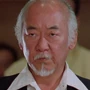 Sr. Miyagi en la franquicia de Karate Kid (versión LK-Tel).