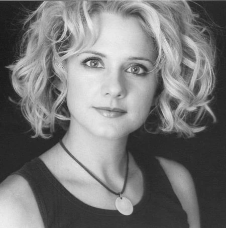 Caroline Keenan | Doblaje Wiki | Fandom