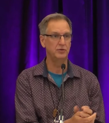 Doug Parker | Doblaje Wiki | Fandom