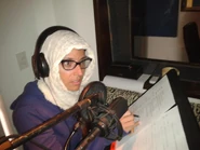 Luciana Falcon grabando a su personaje Melek.