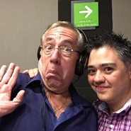 Dia1Foto10DBZLRFRicardoHill.jpg (93 kB) Foto Nº 10. Con Ricardo Hill, voz de Dr. Brief.