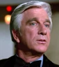 Leslie-nielsen-crucero-amor-2x24-1g