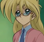 Rebecca Hopkins (2ª voz) en Yu-Gi-Oh!.