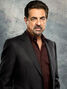 Joe-Mantegna-als-Agent-David-Rossi-in-der-US-Serie-Criminal-Minds teaser 300x400