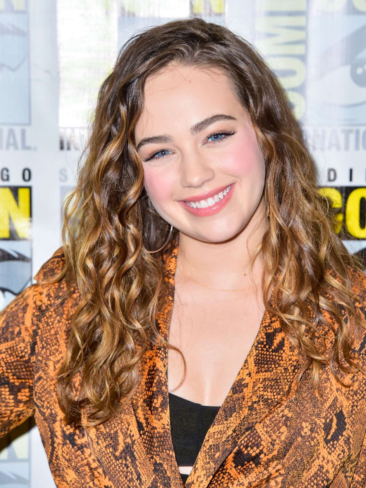 Mary Mouser Doblaje Wiki Fandom