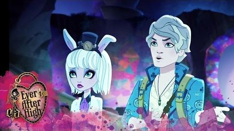 Primavera Desencantada Cambiando de lugar Ever After High™