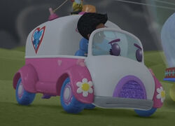 Doc mcstuffins rosie sales the ambulance