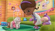 Doc-mcstuffins-day-without-cuddles-03