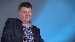 Steven_Moffat's_teaser_to_Hell_Bent_-_Doctor_Who-_Series_9_Episode_12_(2015)_-_BBC