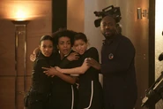550 doctorwho s03e13 martha francine tish clive2
