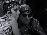 Полли и Доктор под прикрытием