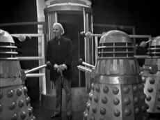 Daleks-and-mechanoid-the-chase