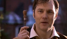 Джексон Лейк Актёр: Дэвид Моррисси. Сведения: Учитель математики из 19-го века, который считал себя воплощением Доктора. Но настоящий Доктор выяснил, что он стал так думать из-за Инфостампа. Помог Десятому Доктору победить киберлюдей.