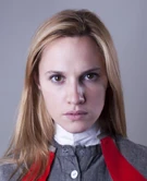 Молли О'Салливан Актриса: Рут Брэдли Сведения: Ирландская медсестра из 1910-х. Спутница Восьмого Доктора.