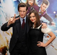 Matt-smith-jenna-louise-coleman.jpg (331 КБ) С Мэттом Смитом