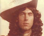 Фотография Филипа Хинчклиффа в серии «Мозг Морбиуса» (1976) как неизвестное воплощение Доктора