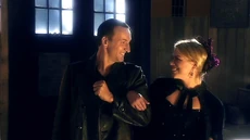 Доктор и Роза прибывают в 1869 год