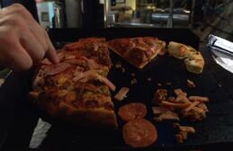 Pizza-tw-owen-meatfeast